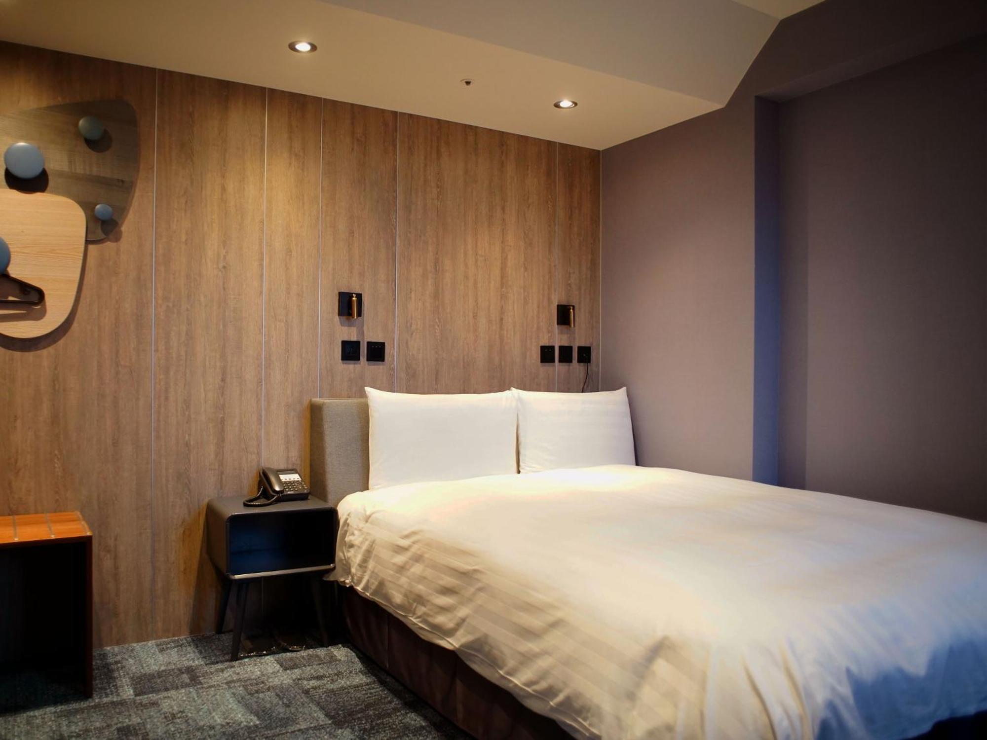 Roaders Plus Hotel - Taipei Station Quarto foto