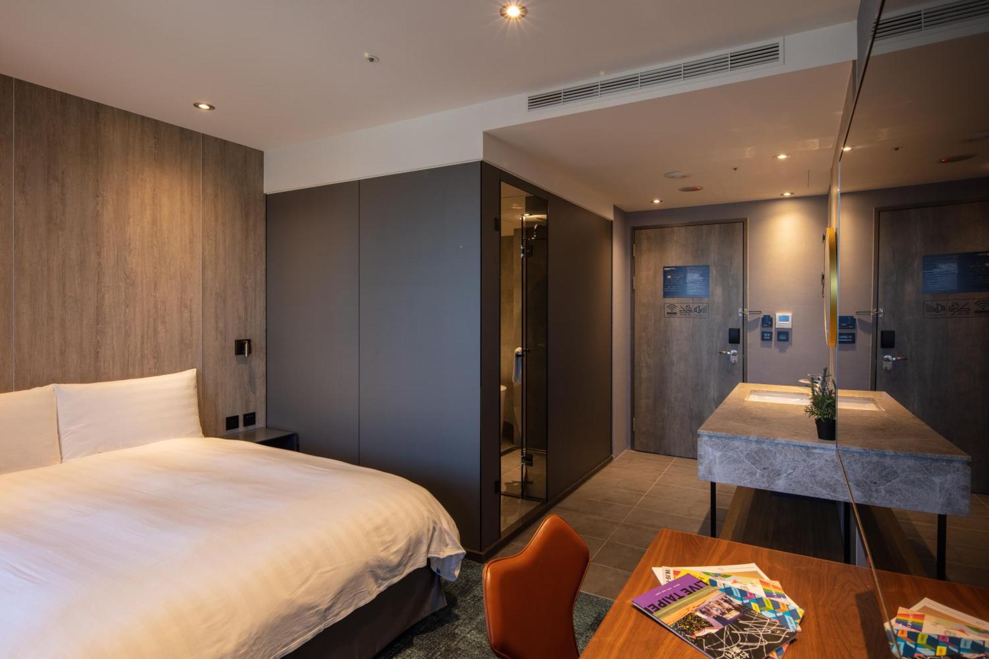 Roaders Plus Hotel - Taipei Station Quarto foto