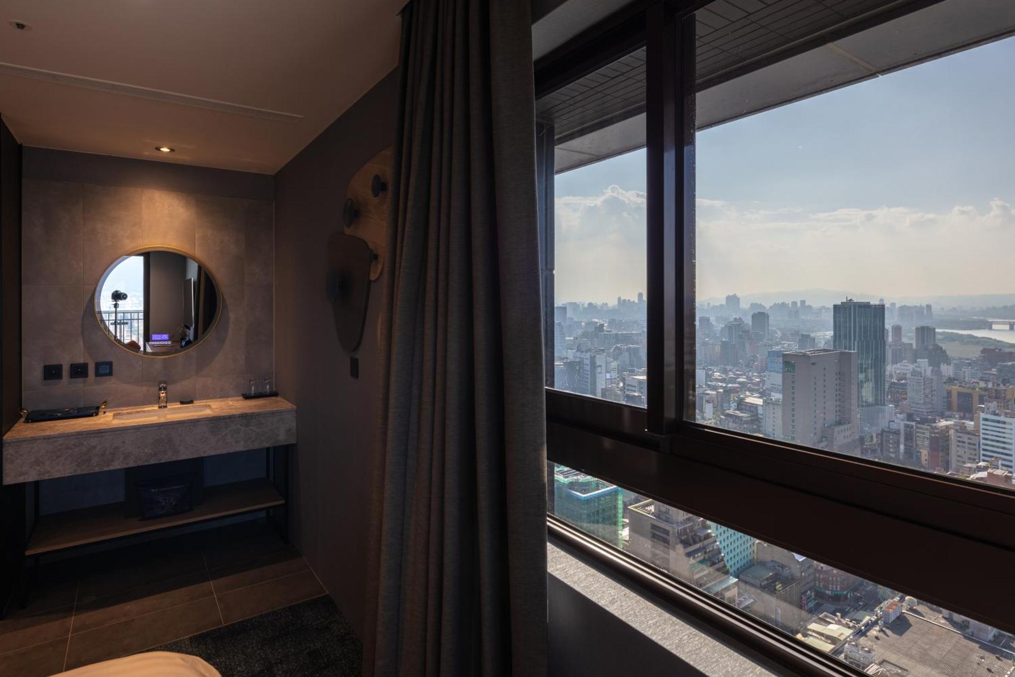 Roaders Plus Hotel - Taipei Station Quarto foto