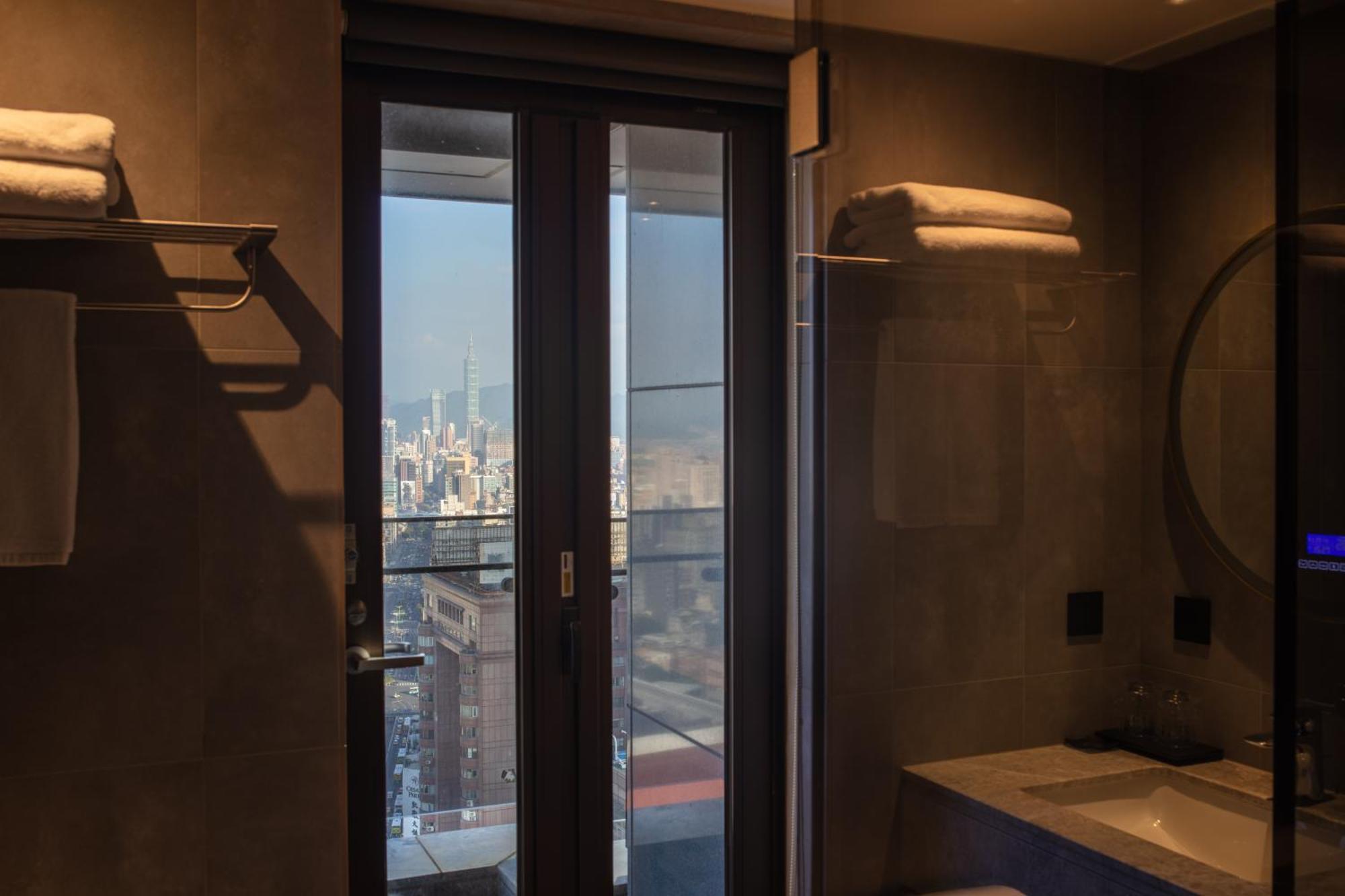 Roaders Plus Hotel - Taipei Station Quarto foto