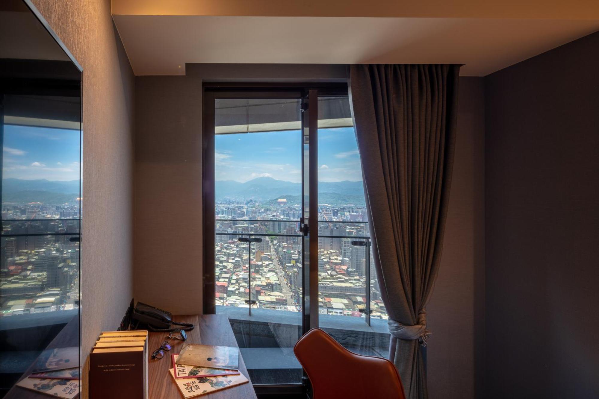 Roaders Plus Hotel - Taipei Station Quarto foto